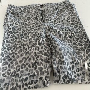 J. McLaughlin Gray Animal Print Pants